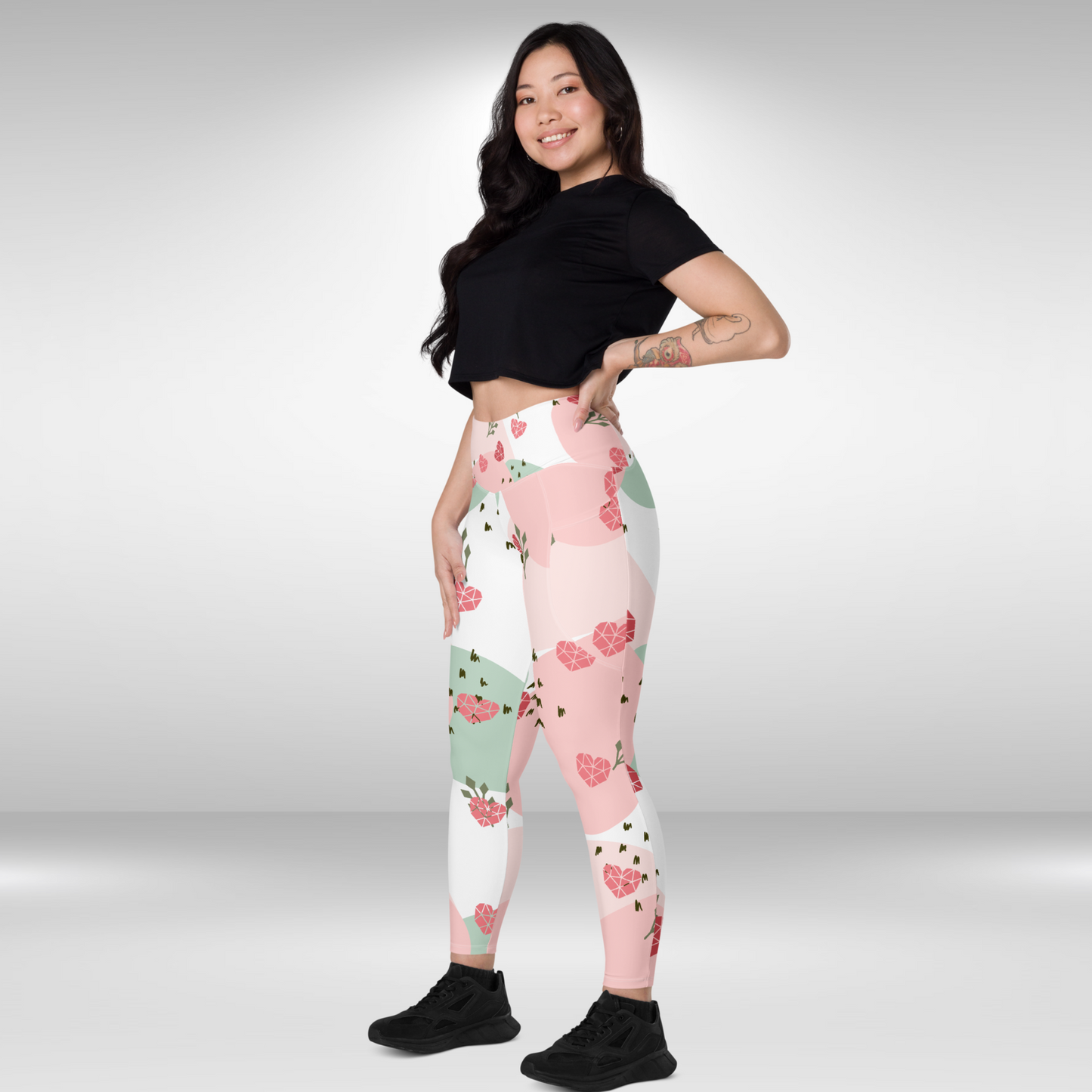 Women Gym Legging With Pockets - Pink Valentines Heart Print